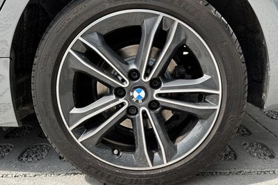 BMW Seria 2 218i Sport Line