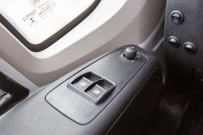 Peugeot Boxer Zabudowa Brygadowa + Skrzynia