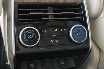 Land Rover Range Rover D300 SE