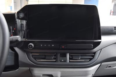 Ford Tourneo Custom 320 L2H1 Titanium A8