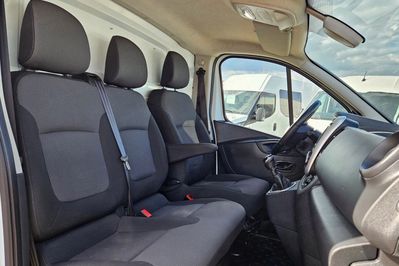 Renault Trafic L1H1 Zabudowa warsztatowa