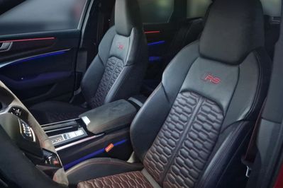 Audi A6 RS6 TFSI mHEV quattro Performance Tiptronic