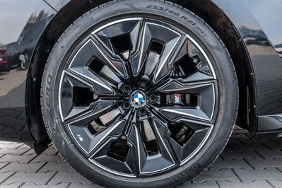 BMW Seria 7 740d xDrive M Sport