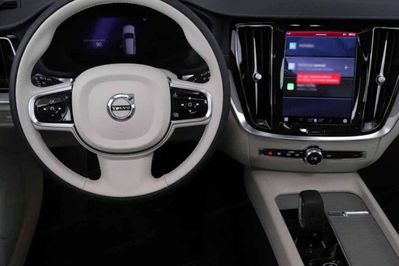 Volvo V60 B4 B Plus Bright