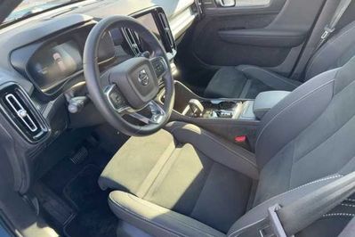 Volvo XC40 B3 Plus Dark aut