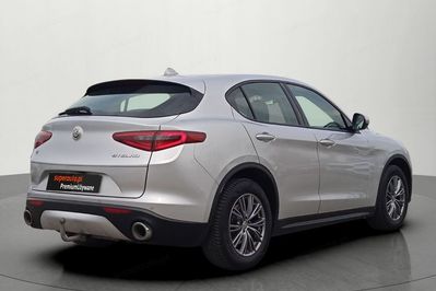 Alfa Romeo Stelvio 2.0 Turbo Business Q4 aut