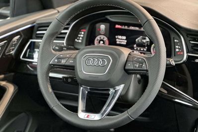 Audi Q7 50 TDI quattro S Line