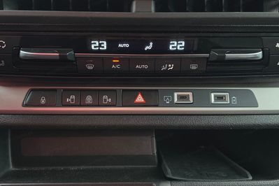 Peugeot Traveller 2.0 Bluehdi Long Business EAT8