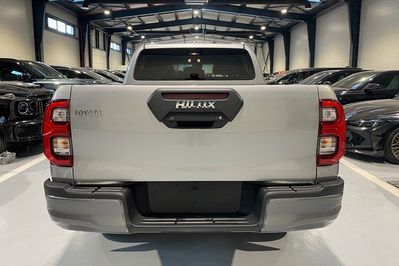 Toyota HiLux Double Cab Invincible