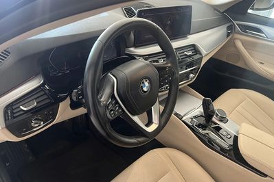BMW Seria 5 520d mHEV aut