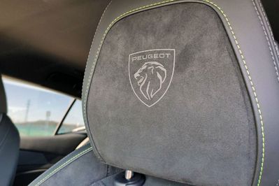 Peugeot 408 GT Exclusive e-DCS7 1.6 Plug-in Hybrid