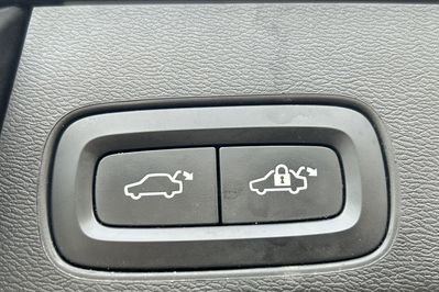 Volvo XC60 B4 B R-Design aut