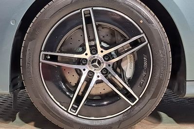 Mercedes Klasa E 220 d  4-Matic AMG