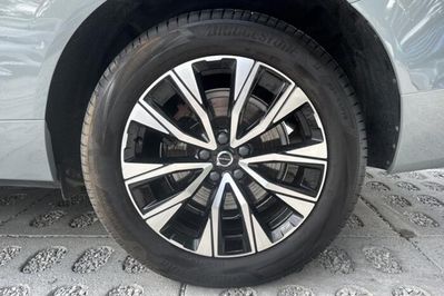 Volvo XC60 B4 B Plus Dark