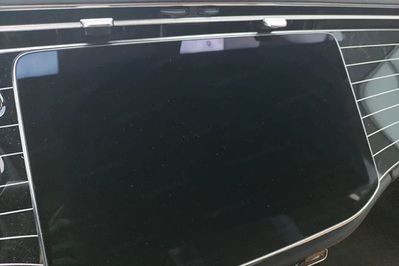 Mercedes Klasa E 200 AMG
