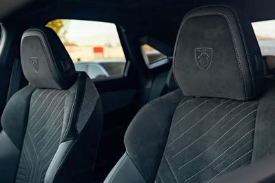 Peugeot 3008 GT e-DCS6 1.2 mHEV