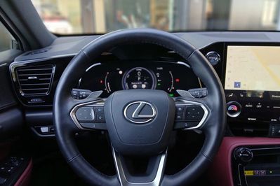 Lexus NX 350h Omotenashi AWD