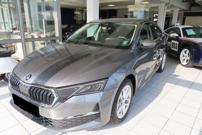 Skoda Octavia Drive Selection 1.5 TSI mHEV DSG