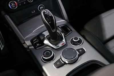 Alfa Romeo Stelvio Turbo Veloce Q4