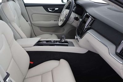 Volvo V60 B4 Plus Bright