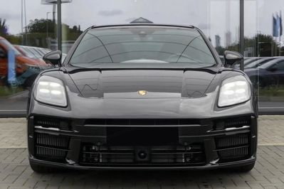 Porsche Panamera 4 E-Hybrid