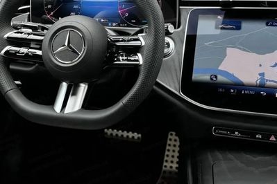 Mercedes Klasa E 200  4-Matic AMG