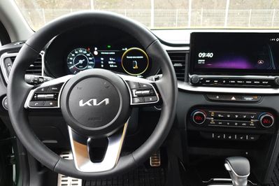 Kia Ceed 1.5 T-GDI L Business Line DCT