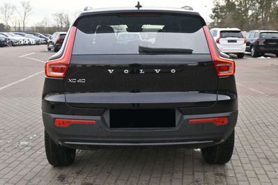 Volvo XC40 B3 Ultra Dark