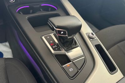 Audi A4 35 TFSI S Line