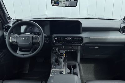Toyota Land Cruiser Executive 2.8 MHEV