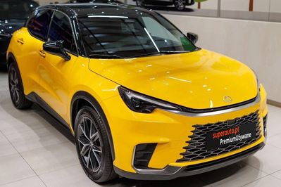 Lexus LBX Hybrid Cool