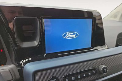 Ford Transit Courier L1H1 Active A7