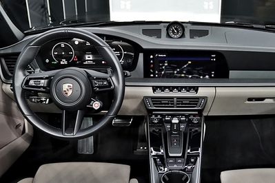 Porsche 911 Carrera Cabrio