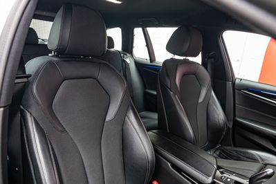 BMW Seria 5 520d xDrive Sport Line