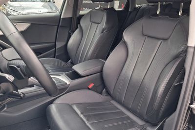 Audi A4 45 TFSI mHEV quattro S tronic