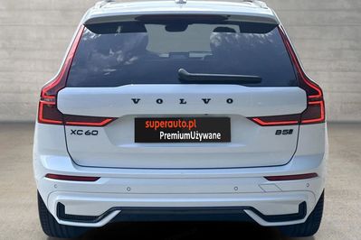 Volvo XC60 B5 B AWD Ultra Black Edition