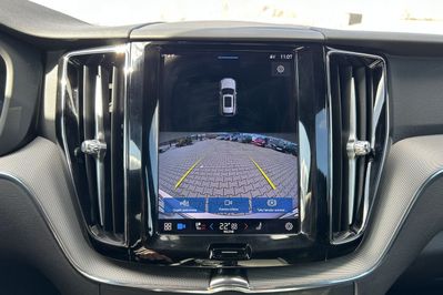 Volvo XC60 B4 D AWD Plus Dark