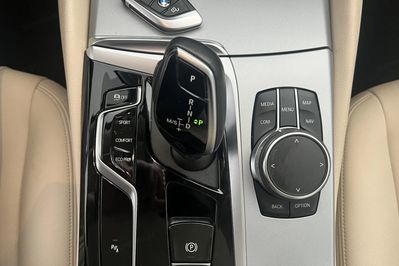BMW Seria 5 520D Mhev