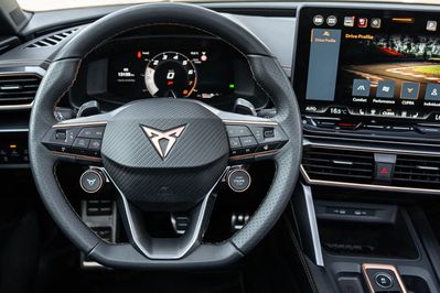 Cupra Leon 2.0 TSI 4Drive DSG VZ Tribe Edition