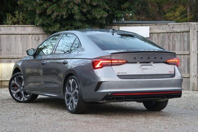 Skoda Octavia RS 2.0 TSI DSG