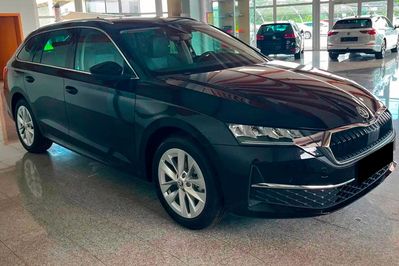 Skoda Octavia Selection 1.5 TSI mHEV DSG