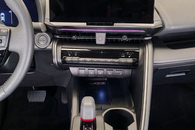 Toyota C-HR GR Sport 2.0 Hybrid Dynamic Force Plug-in