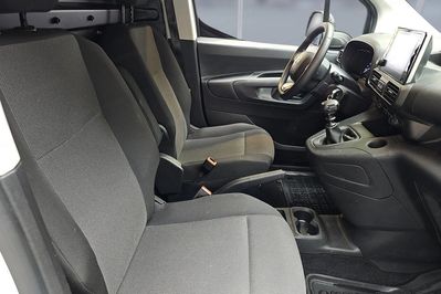 Toyota ProAce D-4T Active