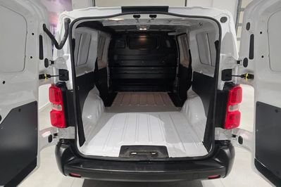 Toyota ProAce D-4D Active L2H1