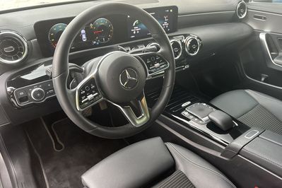 Mercedes CLA 200