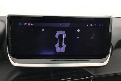 Peugeot 208 ALLURE 1.2 mHEV e-DCS6