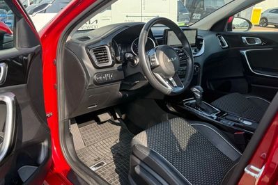 Kia Ceed 1.5 t-Gdi Tribute Dct