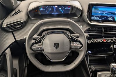 Peugeot 2008 ALLURE 1.2 PureTech