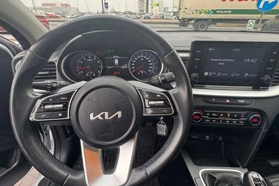 Kia Ceed 1.5 T-GDI M