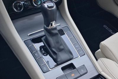 Skoda Superb 2.0 TDI Style DSG